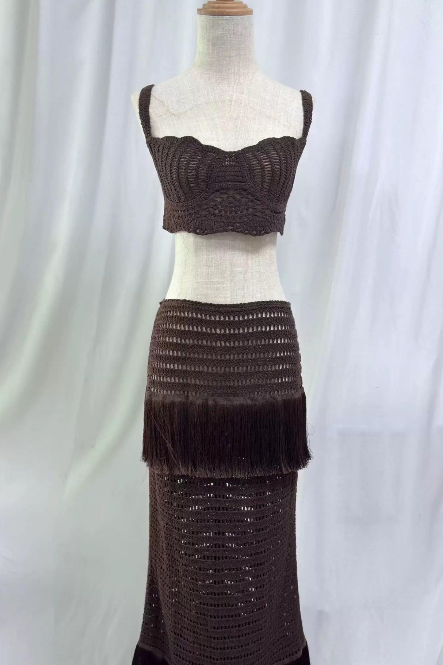 Knit Hollow-Out Fringe Skirt Vacation Set