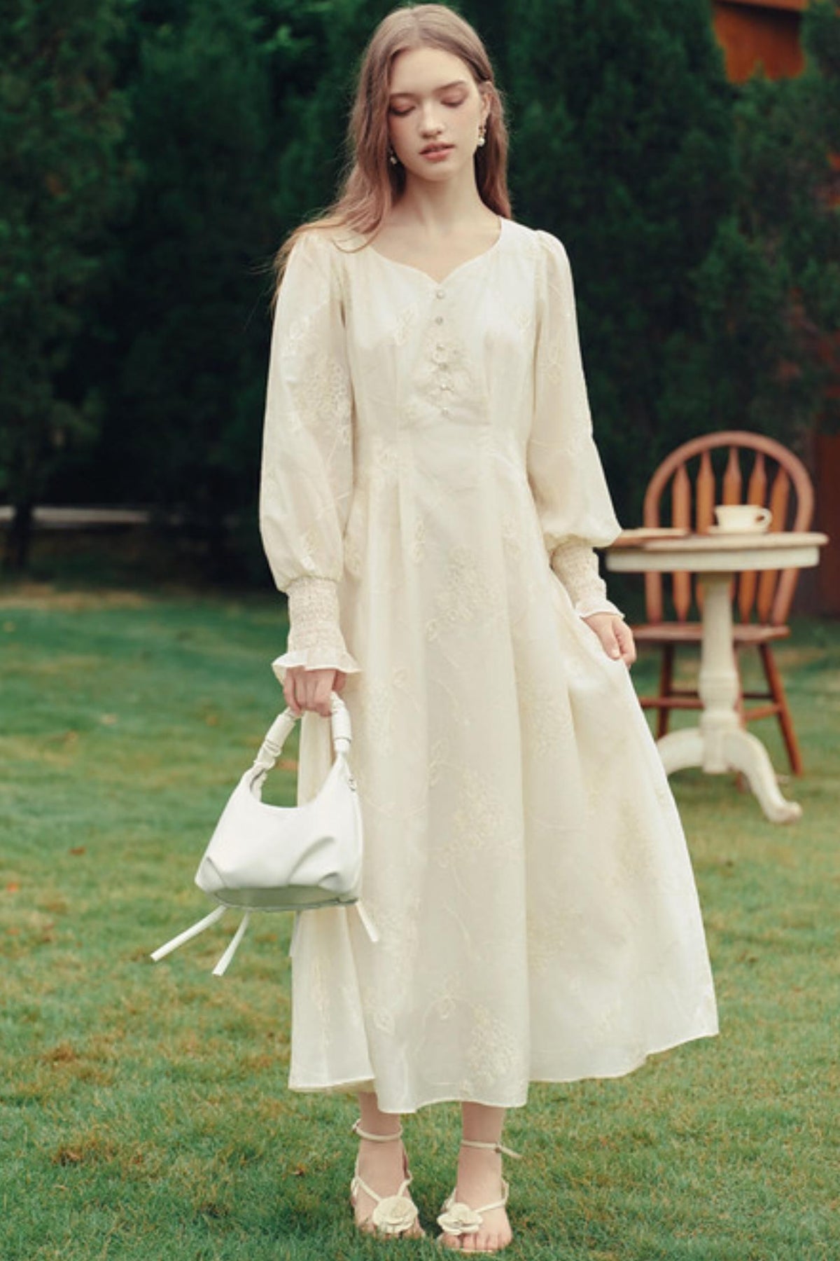 Palace Style Embroidered Lantern Sleeve Midi Dress
