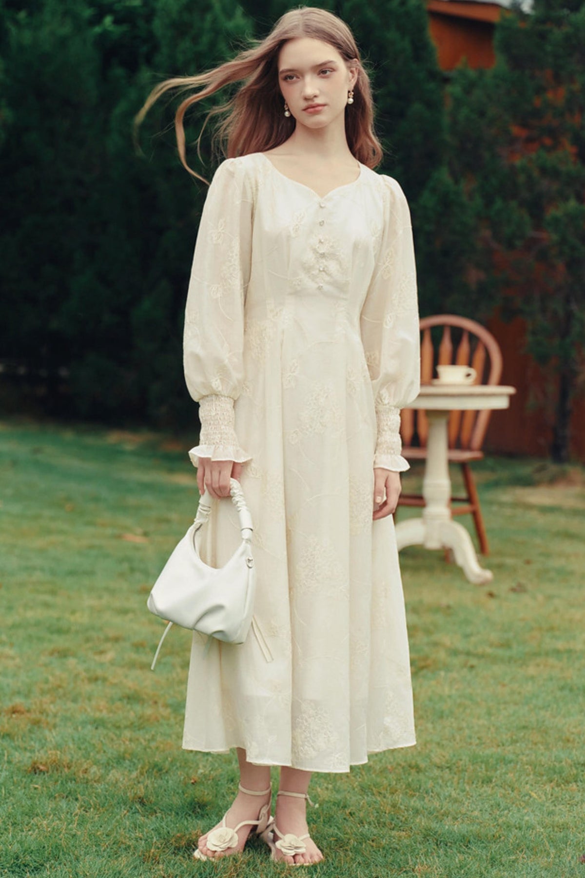 Palace Style Embroidered Lantern Sleeve Midi Dress