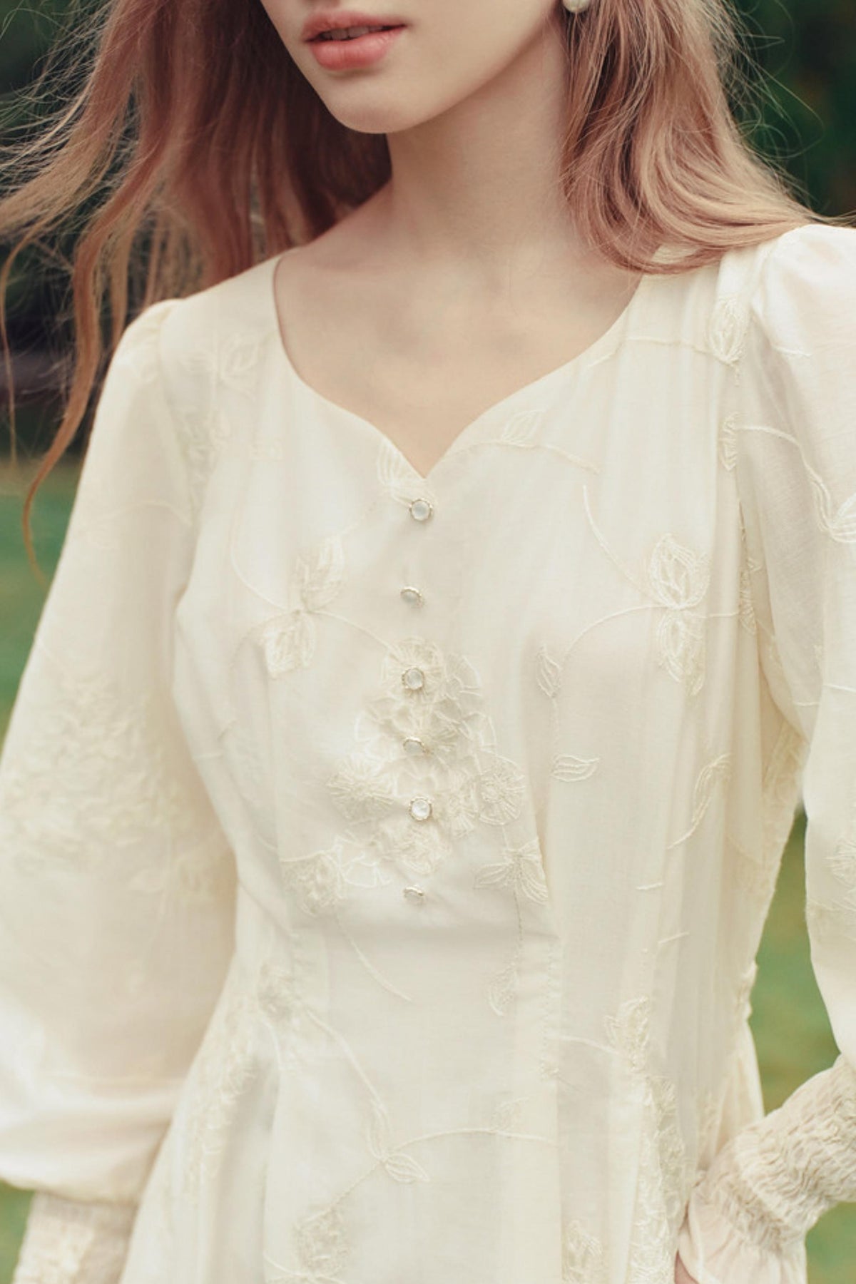 Palace Style Embroidered Lantern Sleeve Midi Dress