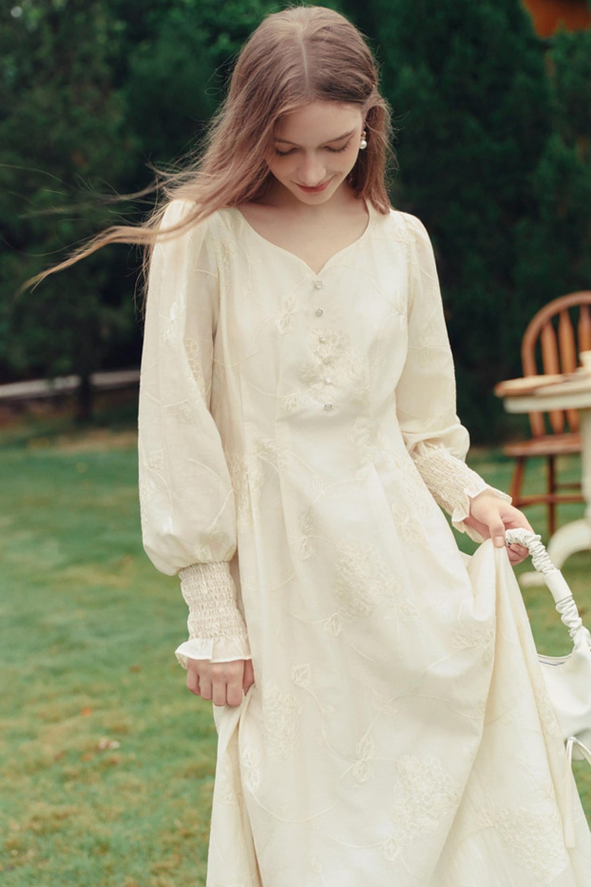 Palace Style Embroidered Lantern Sleeve Midi Dress