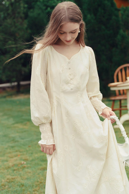 Palace Style Embroidered Lantern Sleeve Midi Dress