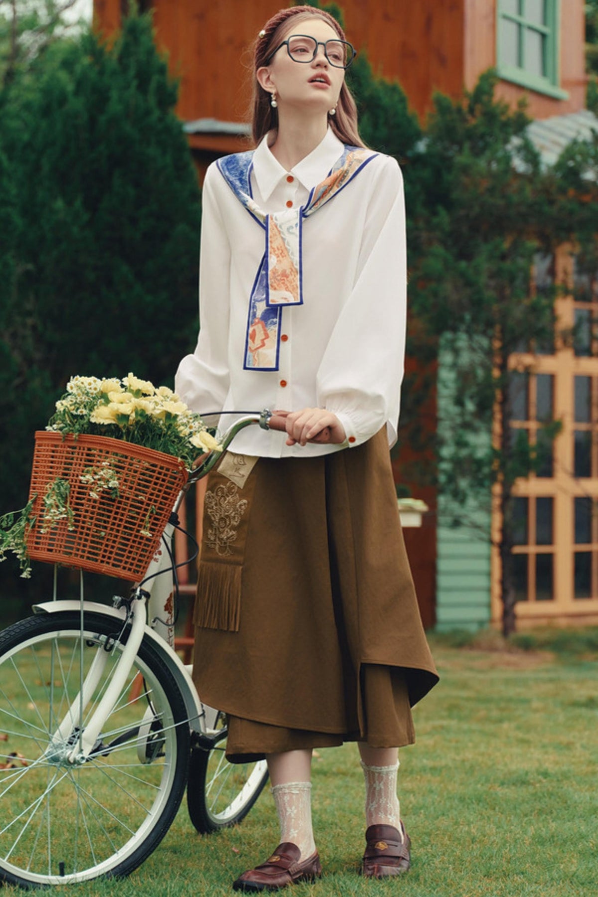 Artistic Patchwork Lantern Sleeve Shirt